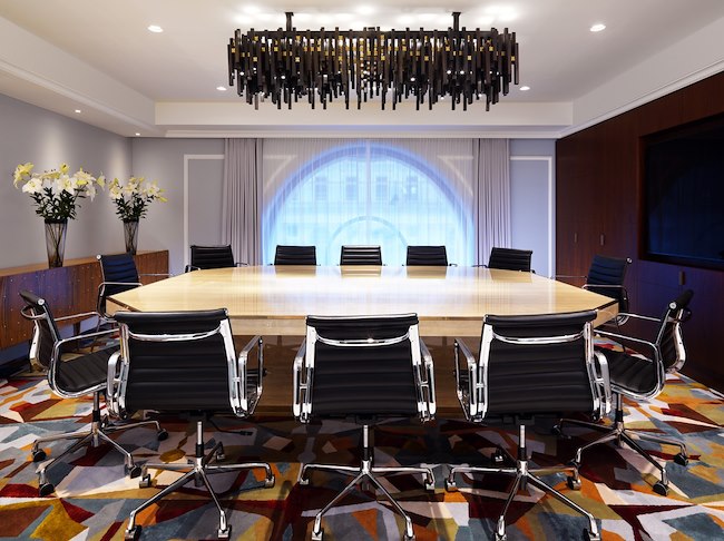 SALONS & EVENT SPACES