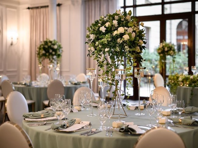 Wedding in glamour style 